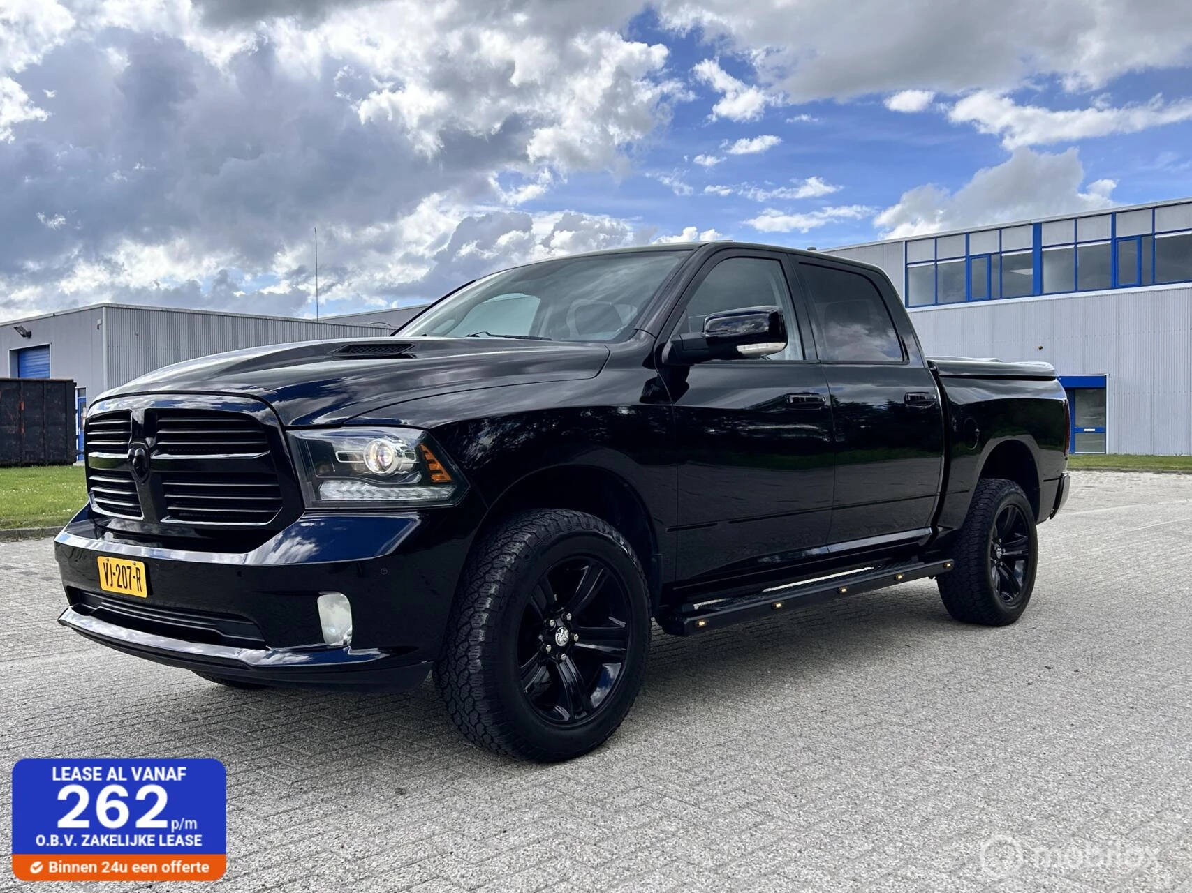 Dodge Ram 1500 2014 - 5.7 V8 Crew Cab 6'4 sport black out MARGE afbeelding 1