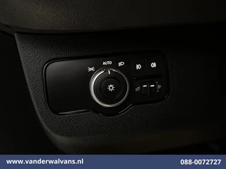 Mercedes-Benz Sprinter 2021 - 317 CDI 170pk L3H2 Euro6 Airco | Camera | Navigatie | Apple Carplay | Parkeersensoren bild 17