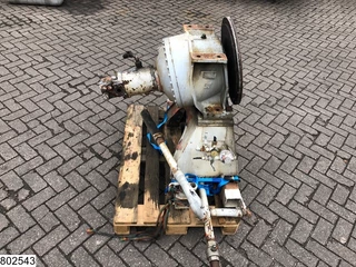 L and T N/A - Hydraulic Beton concrete mixer front bild 3