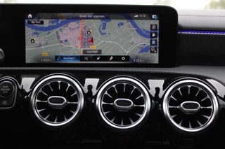Mercedes-Benz CLA 2020 - 180 AUT7 Luxury Line PANORAMADAK LEDER MEMORY KEY-LESS GO MULTIBEAM SFEER NL AUTO imagen 22