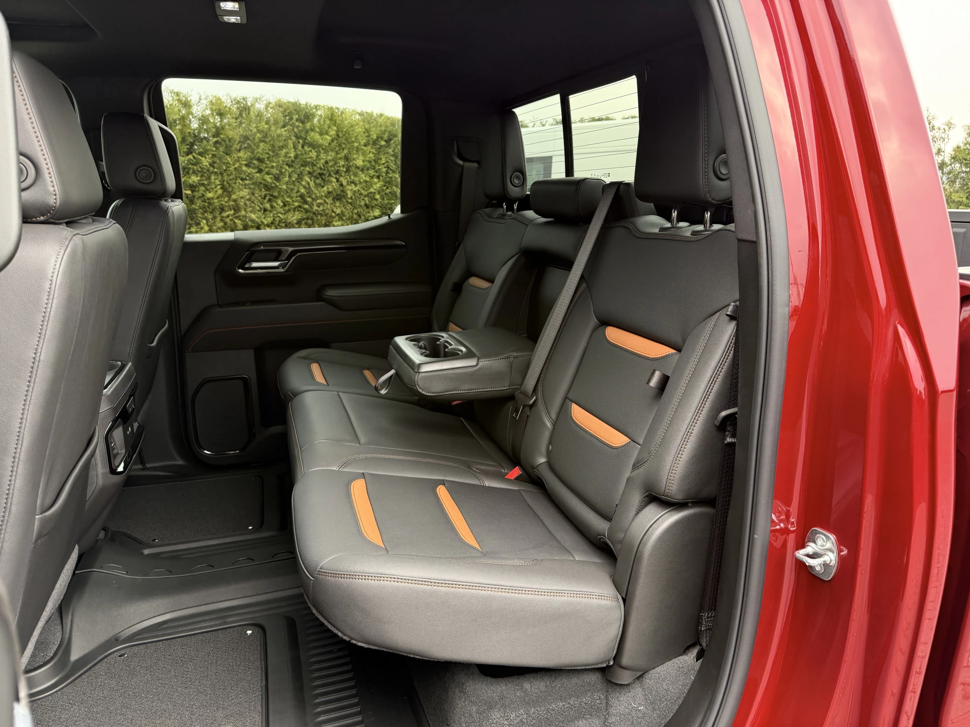 GMC Sierra 2024 - AT4 6.2L V8 420 PK / BPM VRIJ!! / INCL LPG / VIRTUAL COCKPIT / HEAD UP / 360 CAMERA / BOSE / LEDER / TREKHAAK / 3500 KG AHG Bild 9