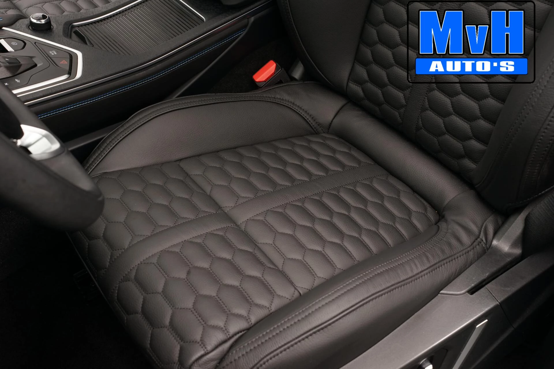 Lynk & Co 01 2023 - 1.5 PHEV|FULL BLACK XL|ZWARTE.HEMEL|LEER|SOH94% afbeelding 4