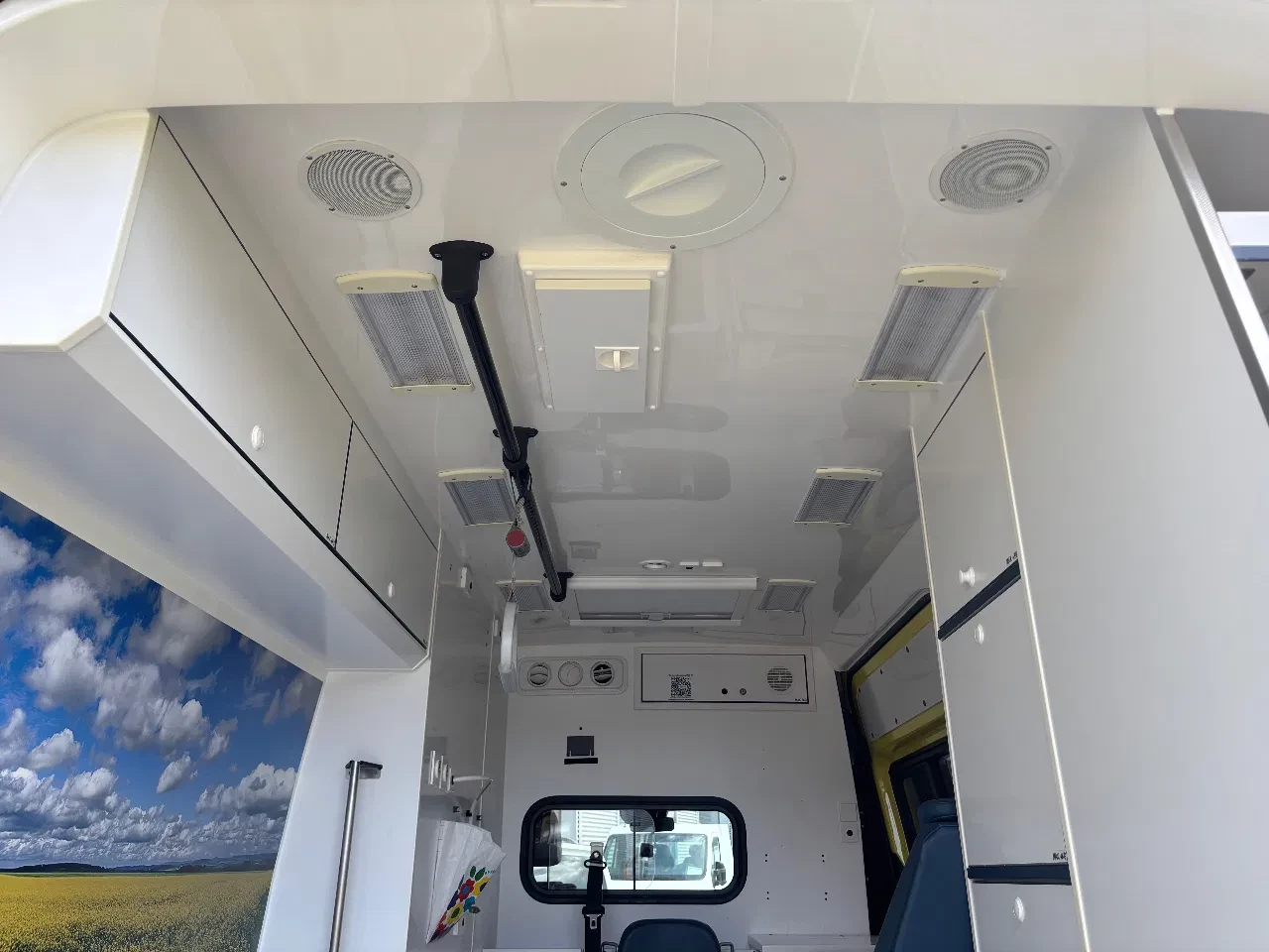 Mercedes-Benz Sprinter 2017 - 319CDI L2H2 AMBULANCE AUTOMAAT V6 MOTORSCHADE obrázek 12