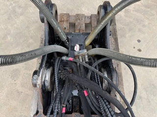OilQuick N/A 2020 - OQ70/55 - M318D / 320D / 320E / 320F / 323D / 323E zdjecie 10