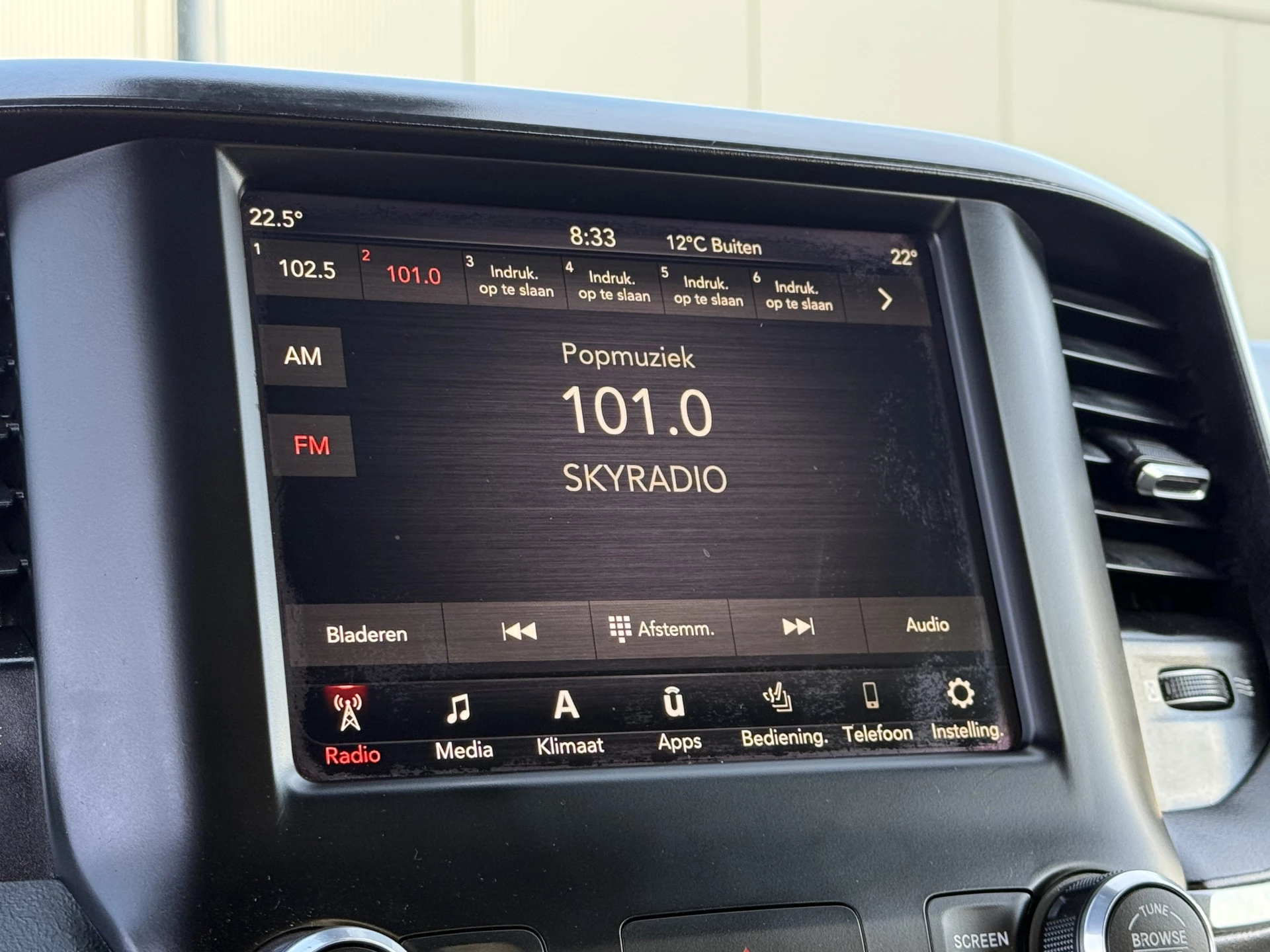 Dodge Ram 1500 2018 - 5.7 V8 4x4 BIG HORN / CREW CAB / LPG-G3 / NL AUTO / PANO / CAMERA / 3.5T TREKHAAK / GORILLA EXHAUST zdjęcie 18