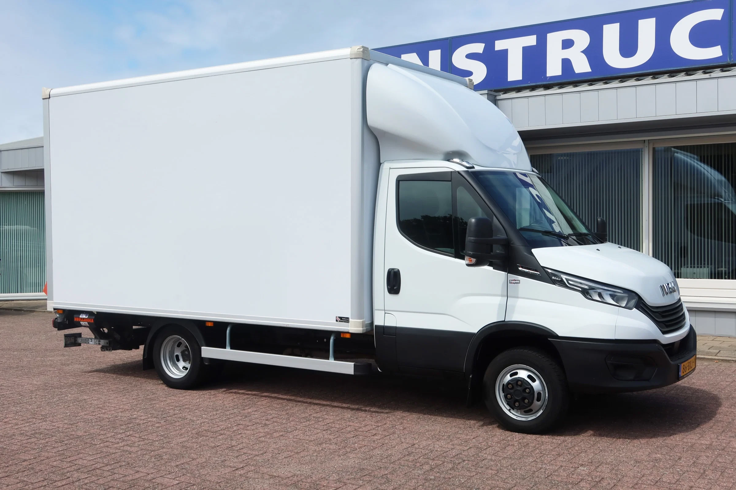 Iveco 50C18 2024 - C1 Rijbewijs. Laadvermogen 2184 KG. Hi-Matic Bak+klep 1.000 kg afbeelding 2