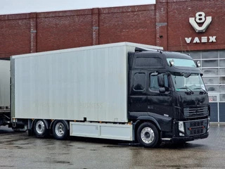 Volvo FH 2013 - 13.460 Globetrotter XL 6x2 - Box with side doors - Loadlift + Kelberg trailer 2012 with loadlift afbeelding 38