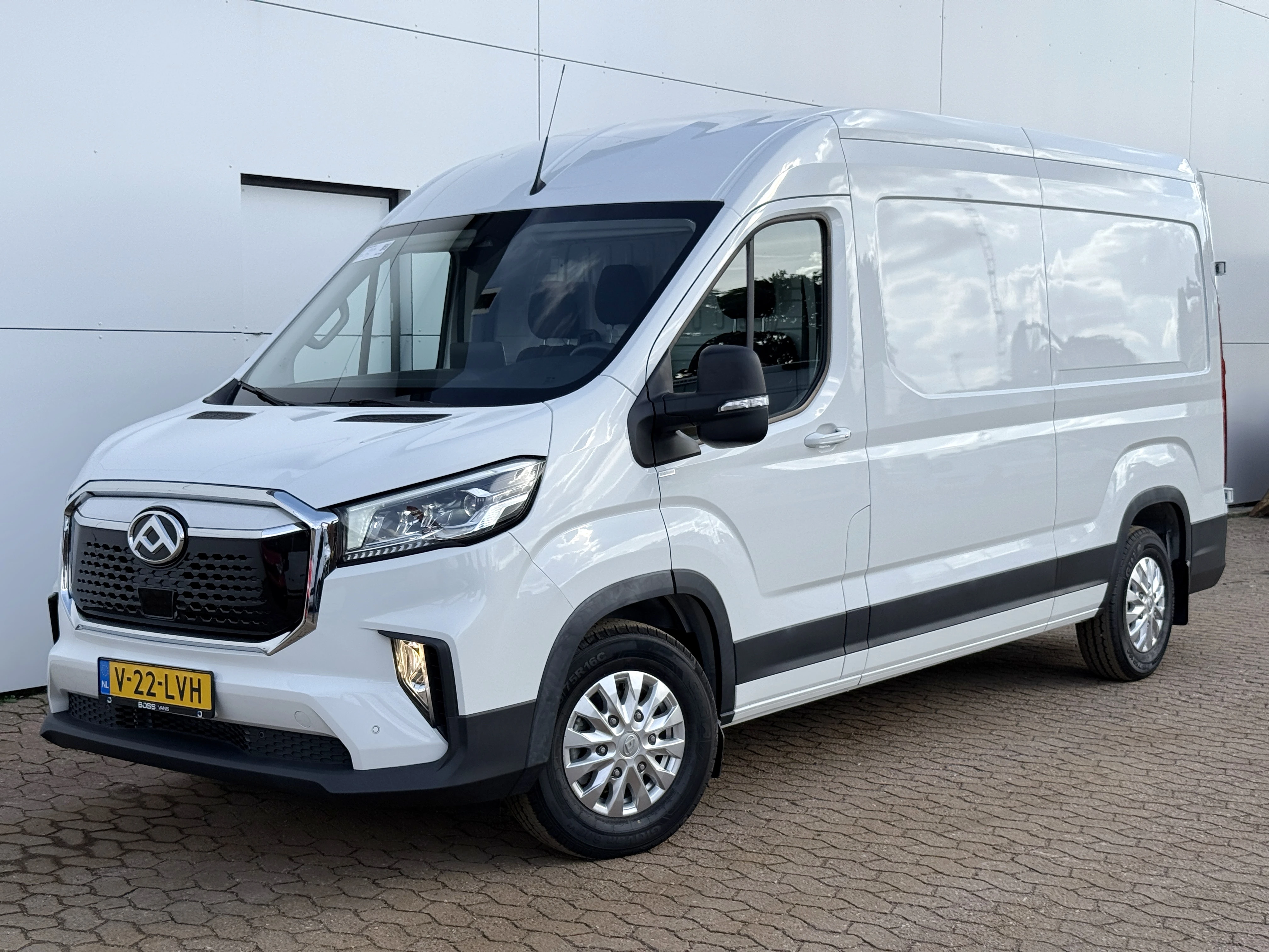 Maxus eDeliver9 2025 - 89kWh 204PK Nieuw! Elektrisch L3H2 355km WLTP Snelladen Adaptieve Cruise Airco LED Carplay Camera Stoelverwarming Parkeersensoren v+a image 1