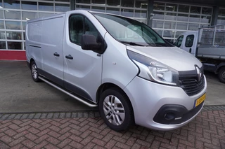 Renault Trafic 2018 - 1.6 dCi 122PK T29 L2H1 Luxe изображение 1