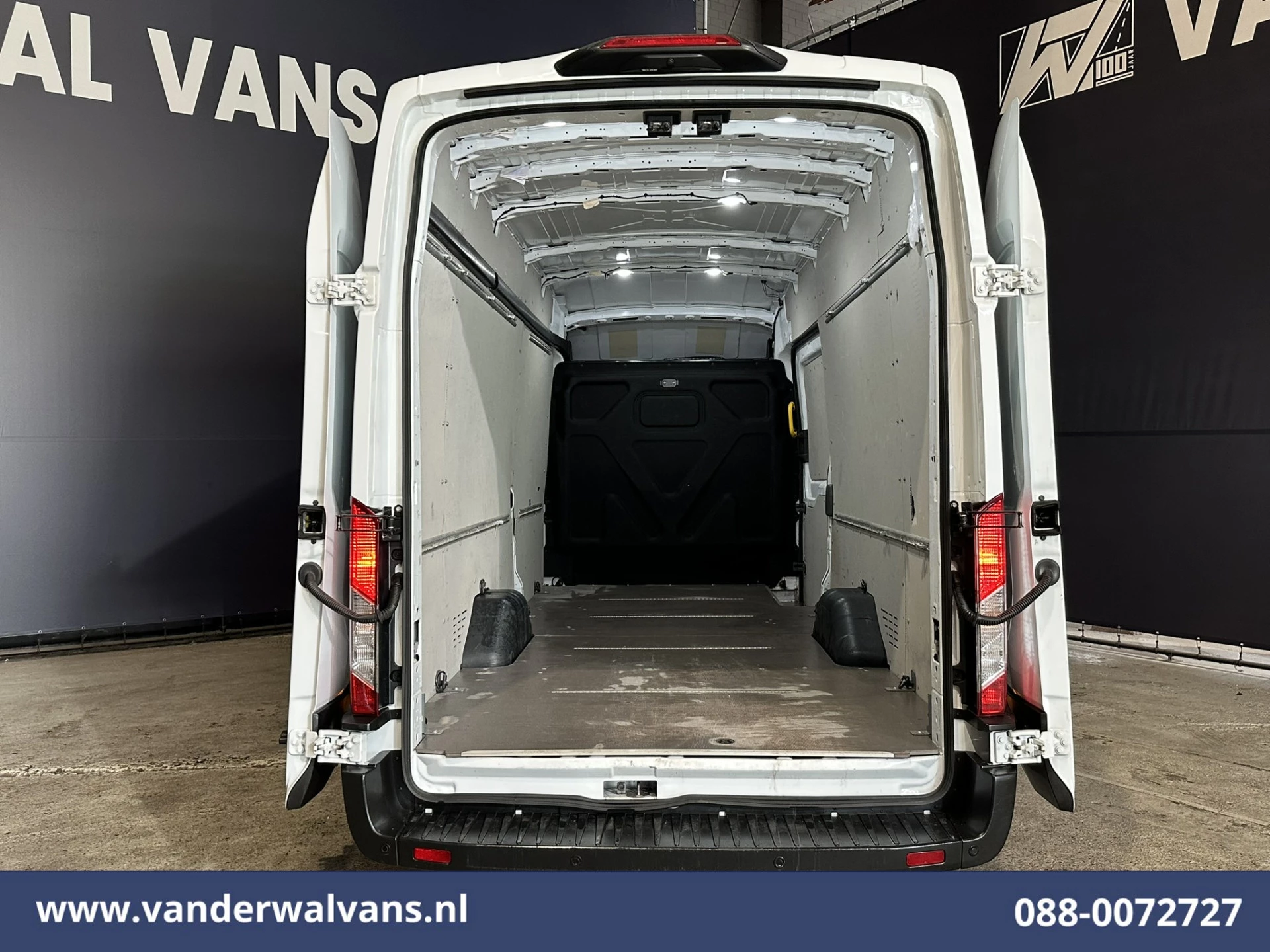 Ford Transit 2024 - 2.0 TDCI 131pk L4H3 Jumbo Euro6 Airco | Camera | Cruisecontrol | Verwarmde voorruit imagen 11