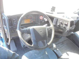 Volvo FH 2012 - 420 6X2 NL TRUCK image 10