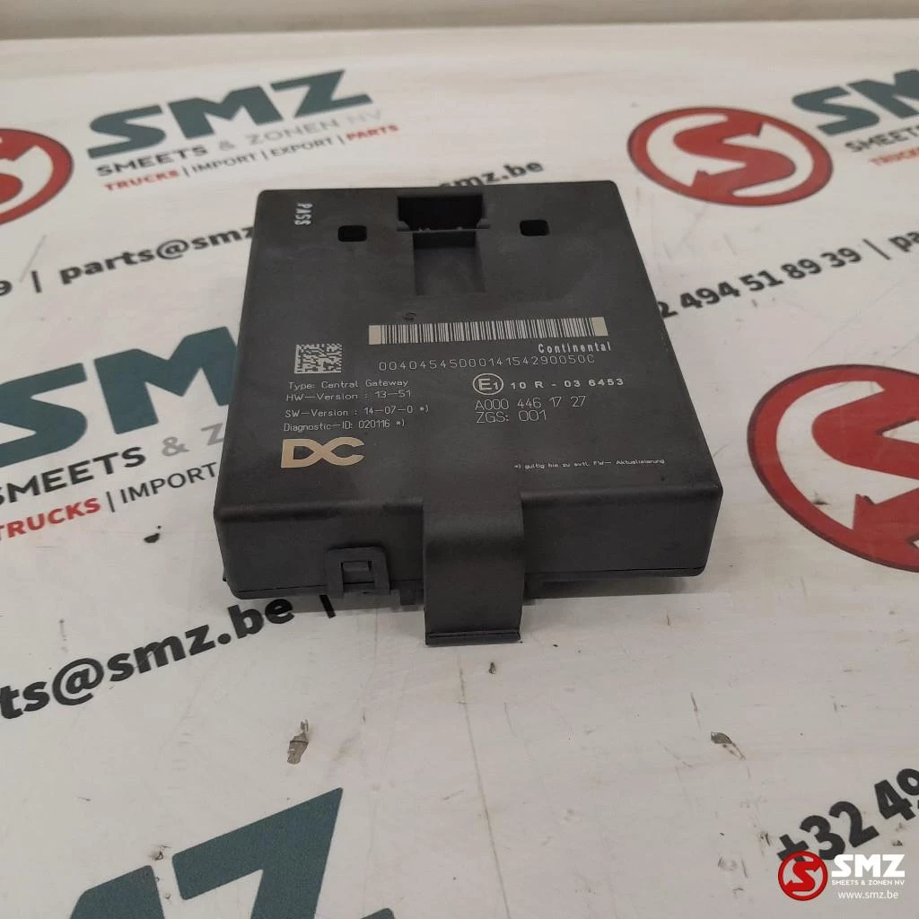 Mercedes-Benz 2015 - Occ ECU central gateway regeleenheid Mercedes afbeelding 1