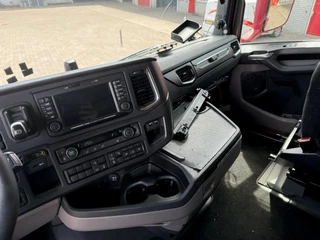 Scania S 2020 - NGS S500 / ENGINE RUNNING / RETARDER / DOUBLE TANK / 795859 KM / LWDS / AUTOMATIC / EURO 6-d / 2020 obrazek 18
