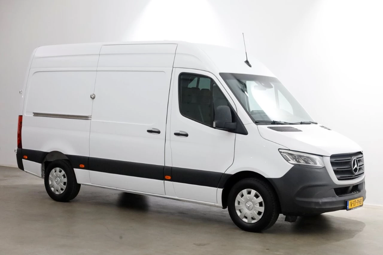Mercedes-Benz Sprinter 2019 - 319 CDI 3.0 V6 190pk E6 L2H2 7G Automaat LED/Camera/Trekhaak 3500kg 02-2019 Bild 10