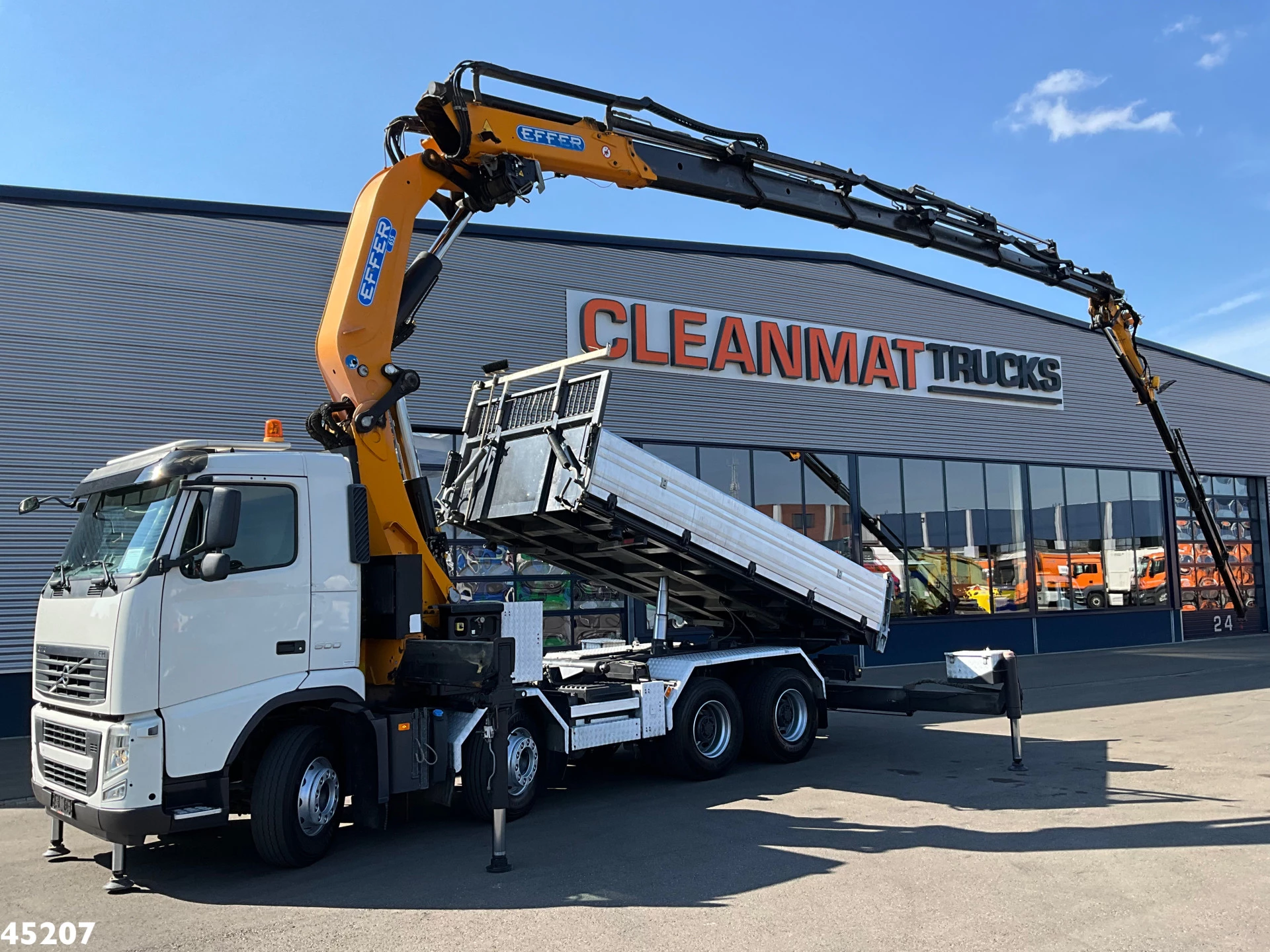 Volvo FH 2010 - 500 8x4 Effer 65 Tonmeter laadkraan + Fly-Jib Bild 1