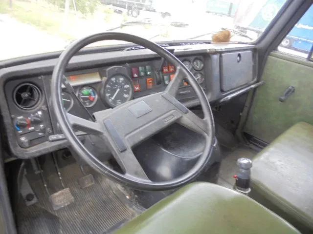 Volvo N 10 1989 - 6X6 L + FASSI 3X IN STOCK afbeelding 19