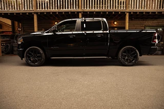 Dodge Ram 1500 2024 - 5.7 V8 4x4 Crew Cab Laramie image 2