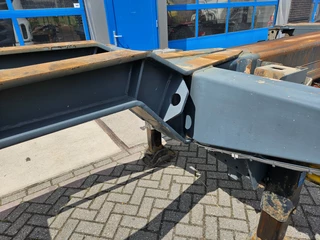 Pacton T3-010 2007 - T3-010 multi chassis geschoopeerd 2x liftas BPW obrazek 11