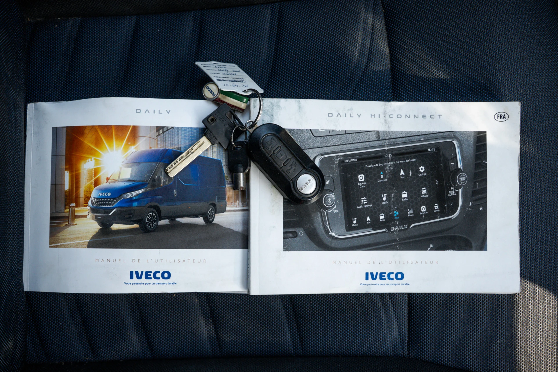 Iveco Daily - 35S16 L1H1 | Automaat | Trekhaak 3.5T | Volledig ingericht | LED | Camera | Cruise | Airco afbeelding 26
