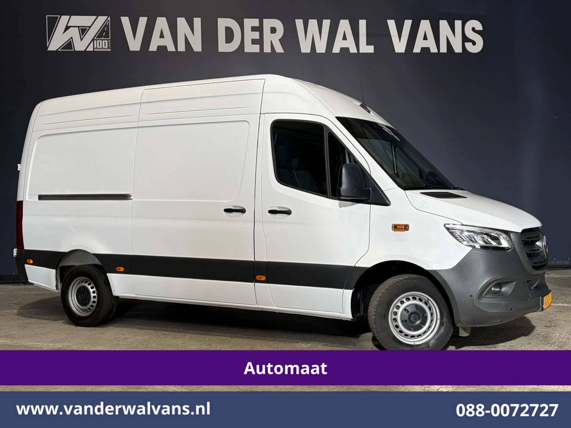 Mercedes-Benz Sprinter 2024 - 317 CDI 170pk 9G-Tronic Automaat L2H2 Model 2025 Euro6 Airco | XL MBUX | Camera | Navigatie | Cruisecontrol | LED afbeelding 1