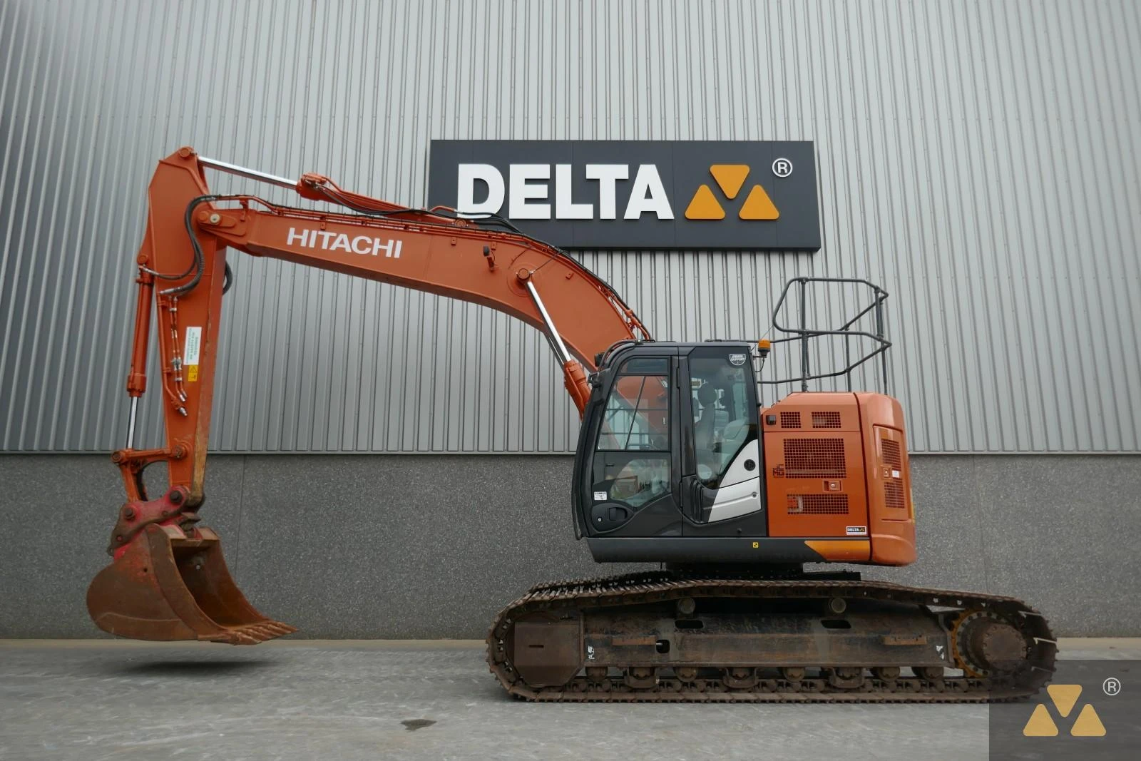 Hitachi 2021 - ZX225USLC-6 afbeelding 1