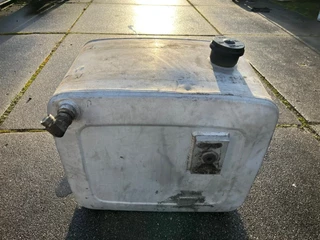 DAF N/A - Hydrauliek tank L70 B50 H62 obrazek 4