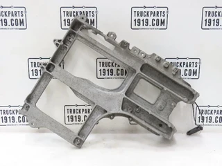 MAN - 81612430207 Spatbord steun voor zijde Li. à vendre