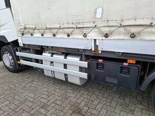 Renault T480 COMFORT 2017 - / DOUBLE TANK / TIR LINE / TUV:30-03-2026 / THROUGH LOADING SYSTEM / LWDS / AUTOMATIC / EURO-6 / 2017 afbeelding 12