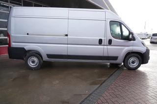 Peugeot Boxer 2024 - 2.2 BlueHDi 180PK S&S L3H2 3.5t Zwaar Automaat image 3