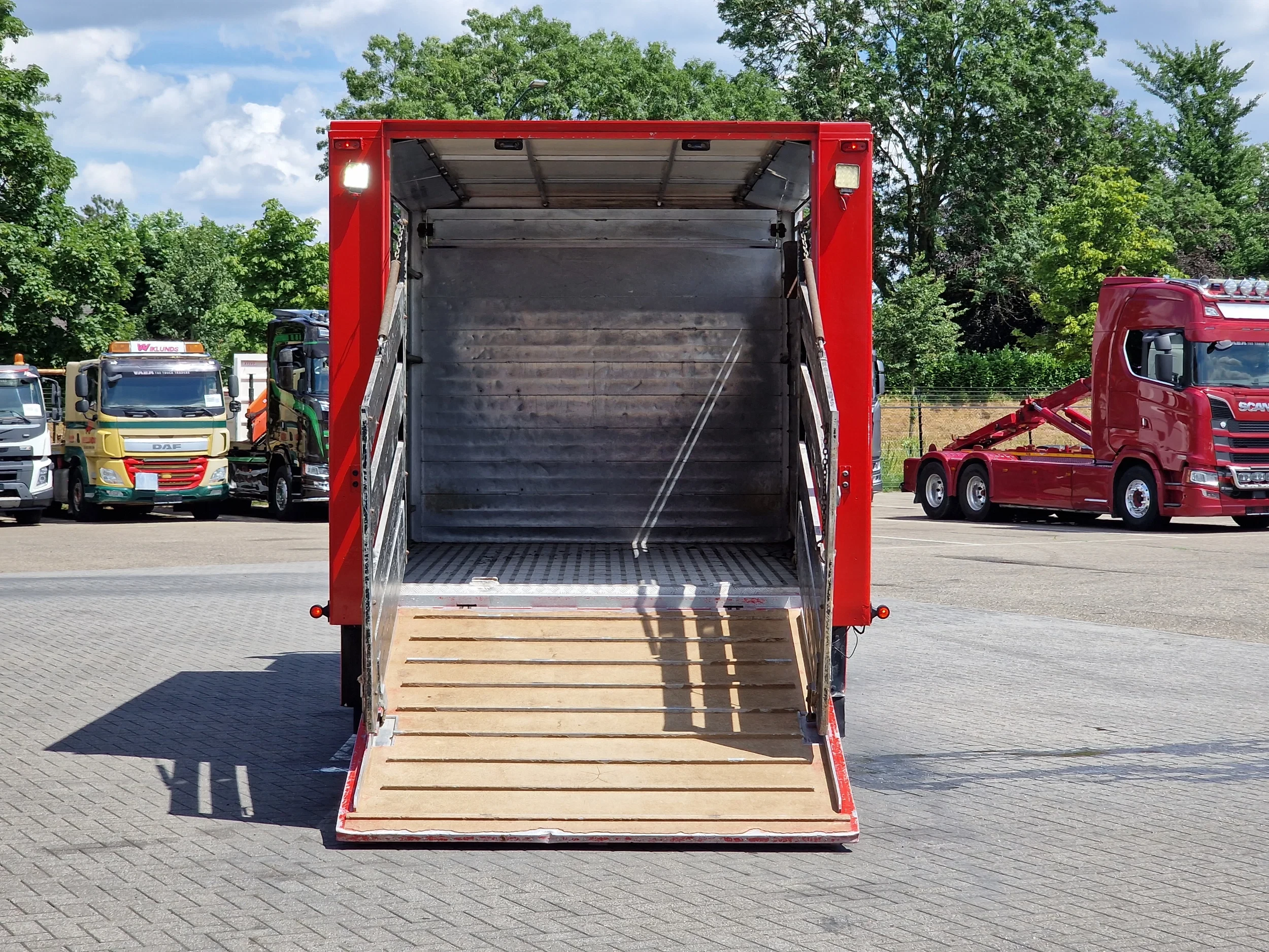 Iveco Eurocargo 2018 - 75.190 - Finkl Livestock 1 deck - 9.07 M 2 - Air suspension - Euro 6 obrázek 7