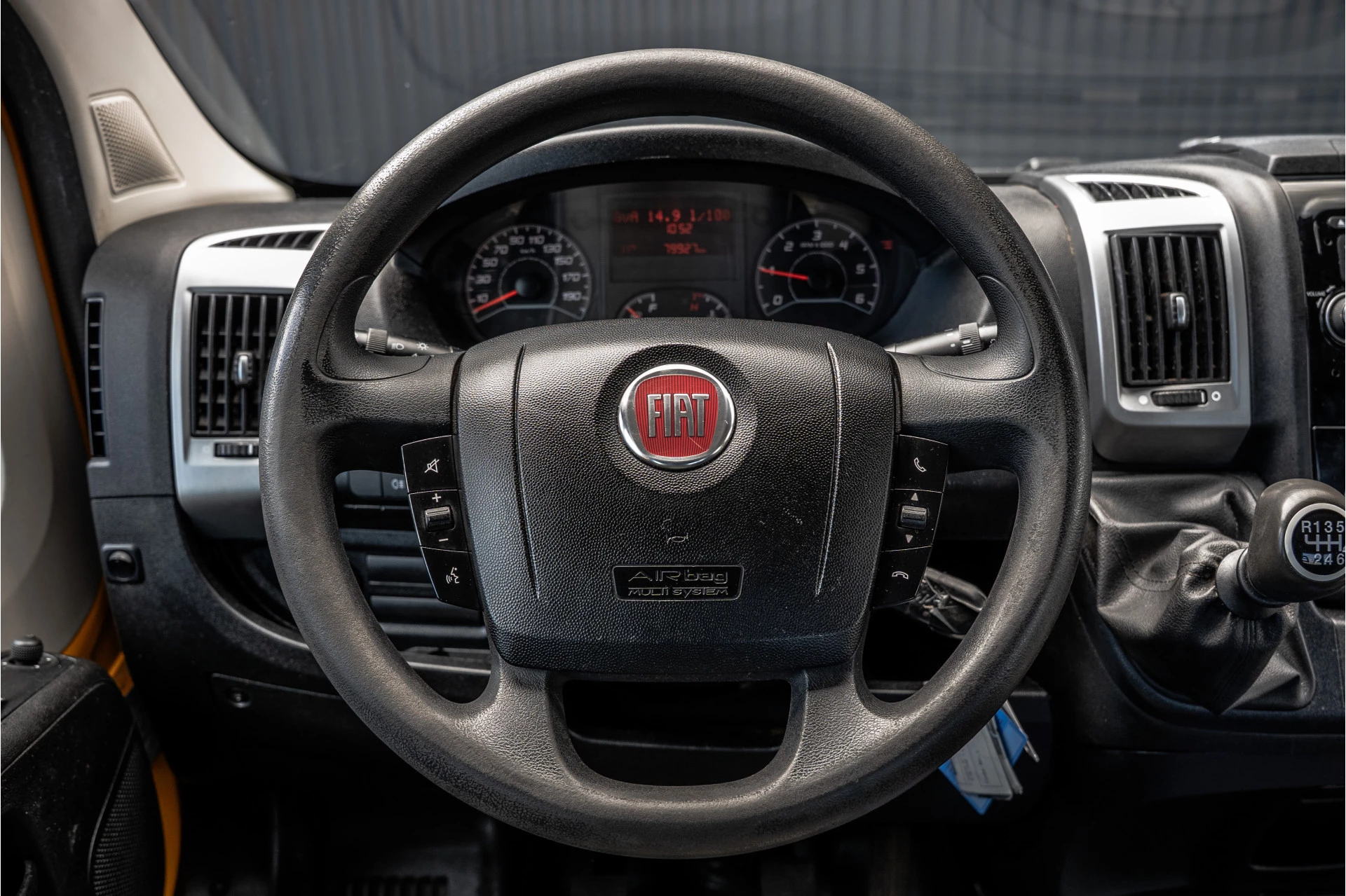 Fiat Ducato 2016 - 150 Multijet 2.3 L3H1 | 150 PK | 6-Zits | 3-Zijdige kipper | 1e Eigenaar | Airco | Trekhaak obrázek 21