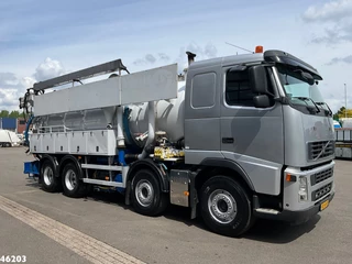 Volvo FH 2007 - 390 8x4 kolkenzuiger image 5