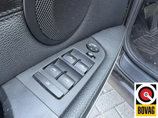 BMW 3 Series 2010 - Touring 320i High Executive auto loop op 3 cilinder. image 10