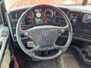 Scania T 2016 - T520 V8 6x2 - AJK Hooklift - New BUFFL interior - Retarder - Full air - Show truck zdjecie 11