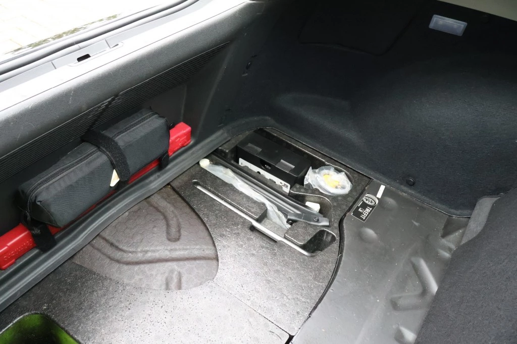 Chrysler Crossfire 2003 - 3.2 V6 LIMITED / LEDER / YOUNGTIMER afbeelding 34