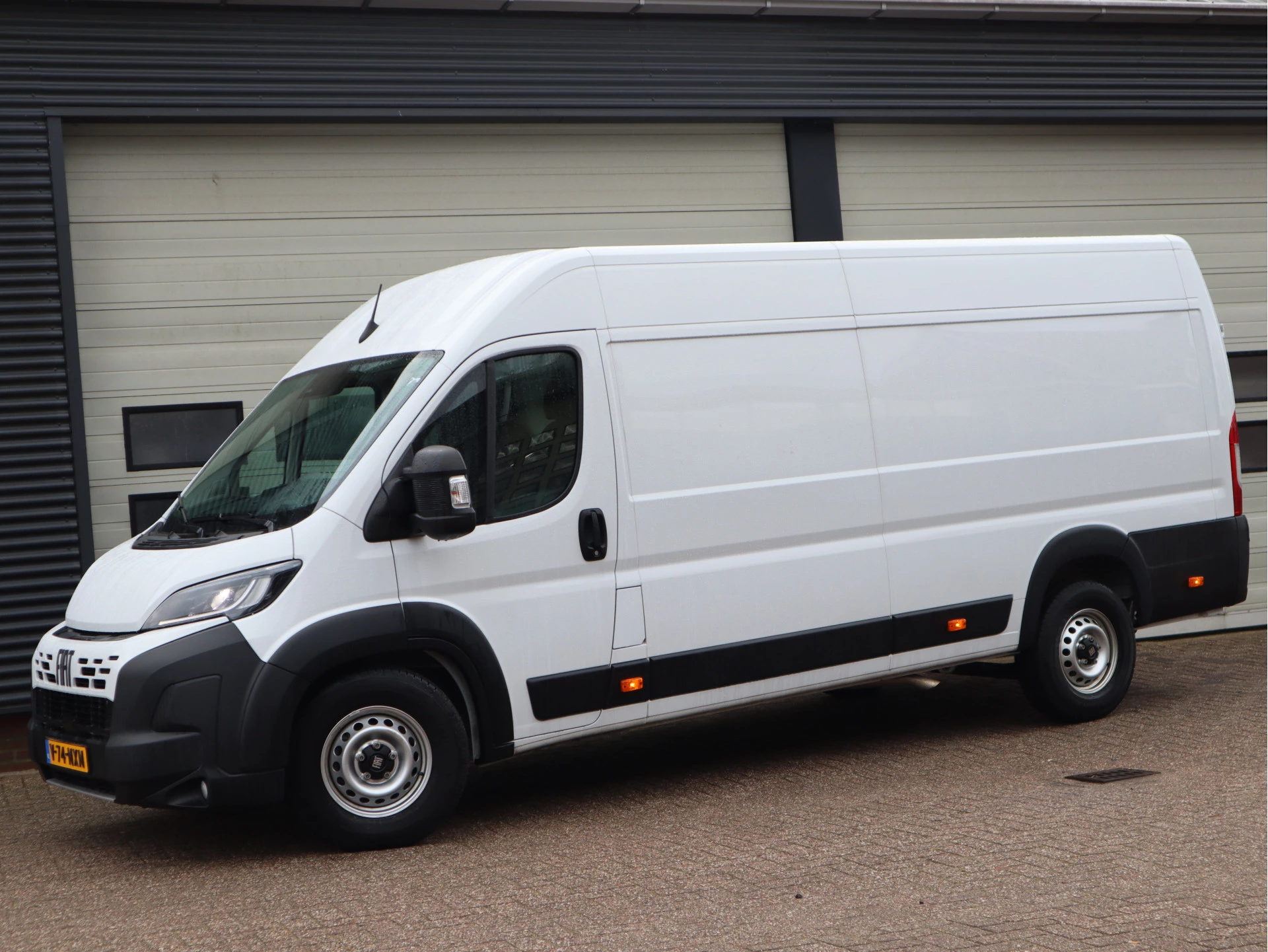Fiat Ducato 2024 - 2.2 Mjet 180pk Euro 6 - L4H2 Heavy Trekgewicht 3.000 KG - Camera - Cruise - Betimmerd immagine 4