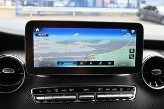 Mercedes-Benz V-Class 2023 - 300d AMG DC L3 XL Avantgarde Edition imagen 9