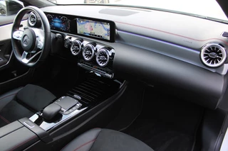 Mercedes-Benz CLA 2022 - Shooting Brake 180 AUT7 AMG NIGHT PAKKET PANORAMADAK SFEER CARPLAY TREKAAK MULTIBEAM KEY-LESS GO zdjecie 20