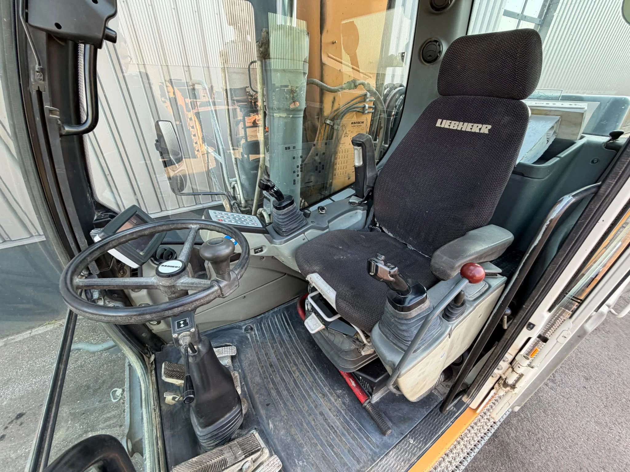 Liebherr A920 Litronic 2013 изображение 22