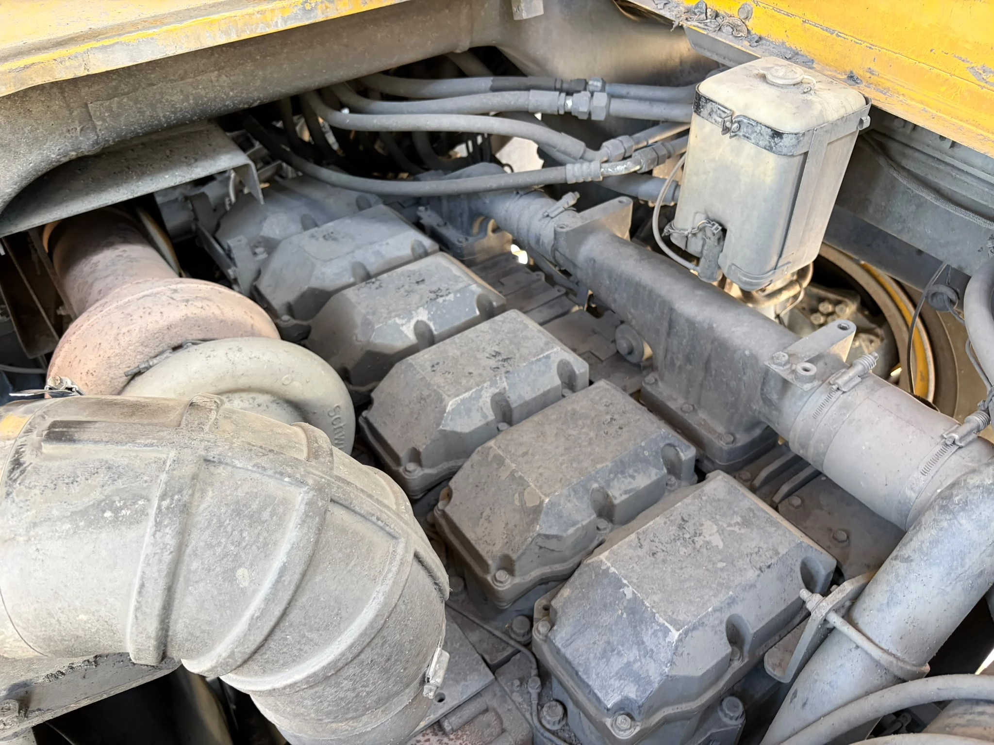 Komatsu HD605-7 2005 afbeelding 25