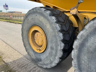 Bell B45E 6x6 2017 - N/A bild 16