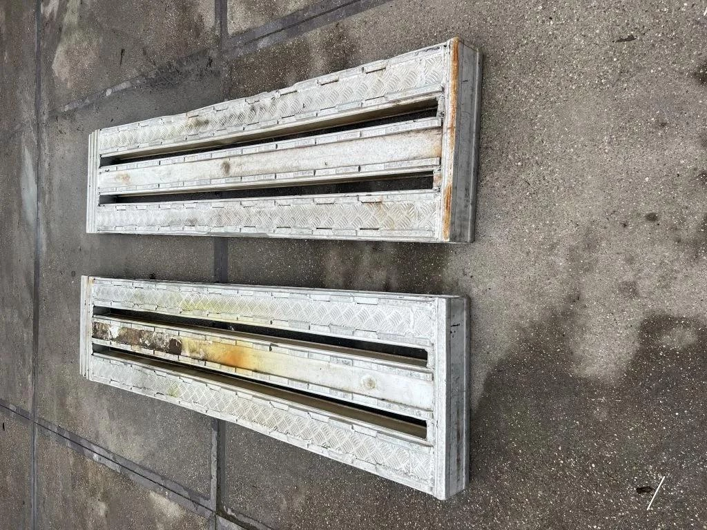 Overige 2x oprijplaat 240cm lang 50cm breed 10cm dik image 2