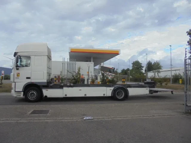 DAF XF 105 2010 - 410 NL truck obrázek 7