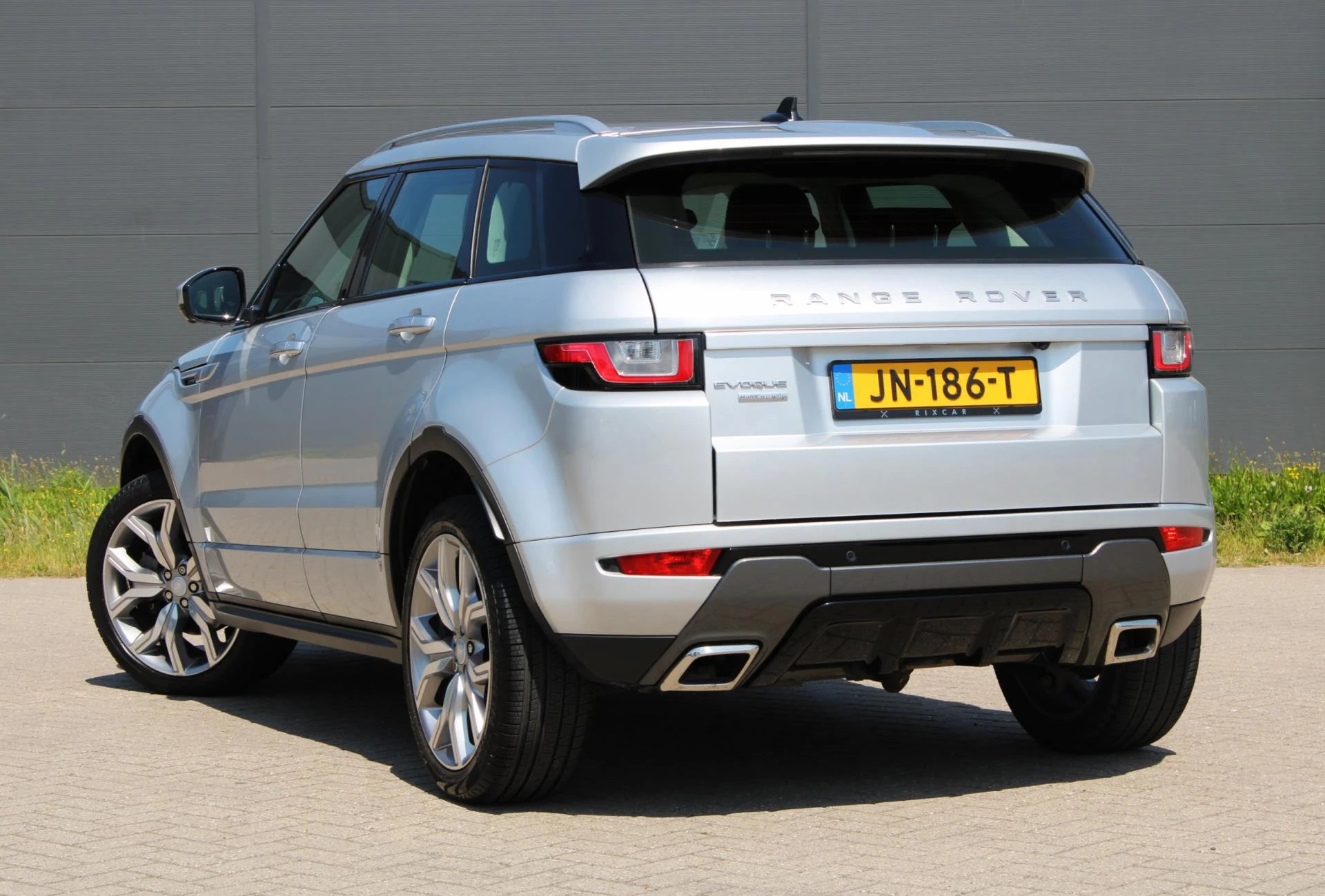 Land Rover Range Rover Evoque 2016 - 2.0 Si4 Autobiography 241PK !!NIEUWBINNEN!! afbeelding 3