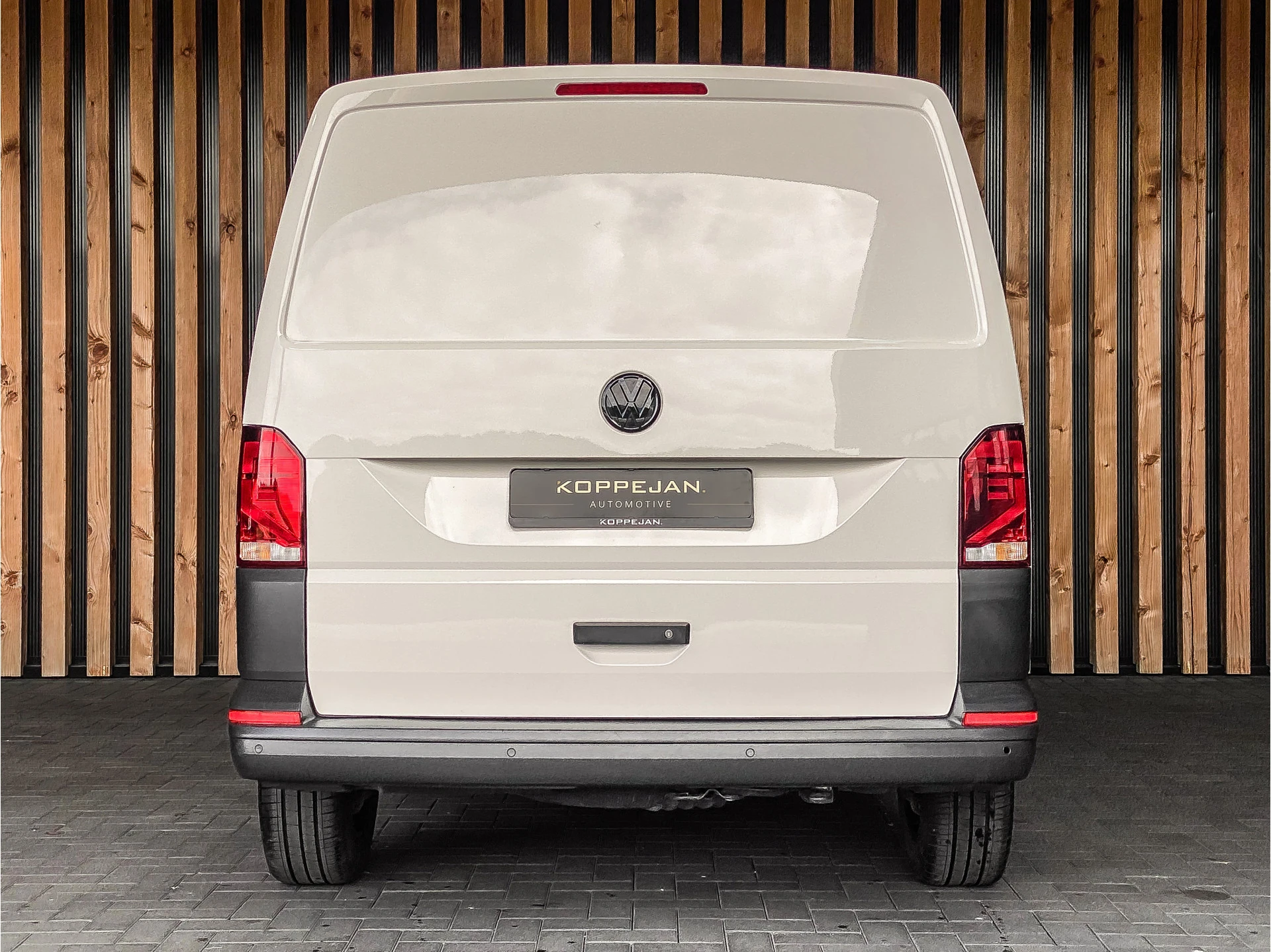 Volkswagen Transporter 2020 - 2.0 TDI 110PK Bestelwagen L1H1 afbeelding 22