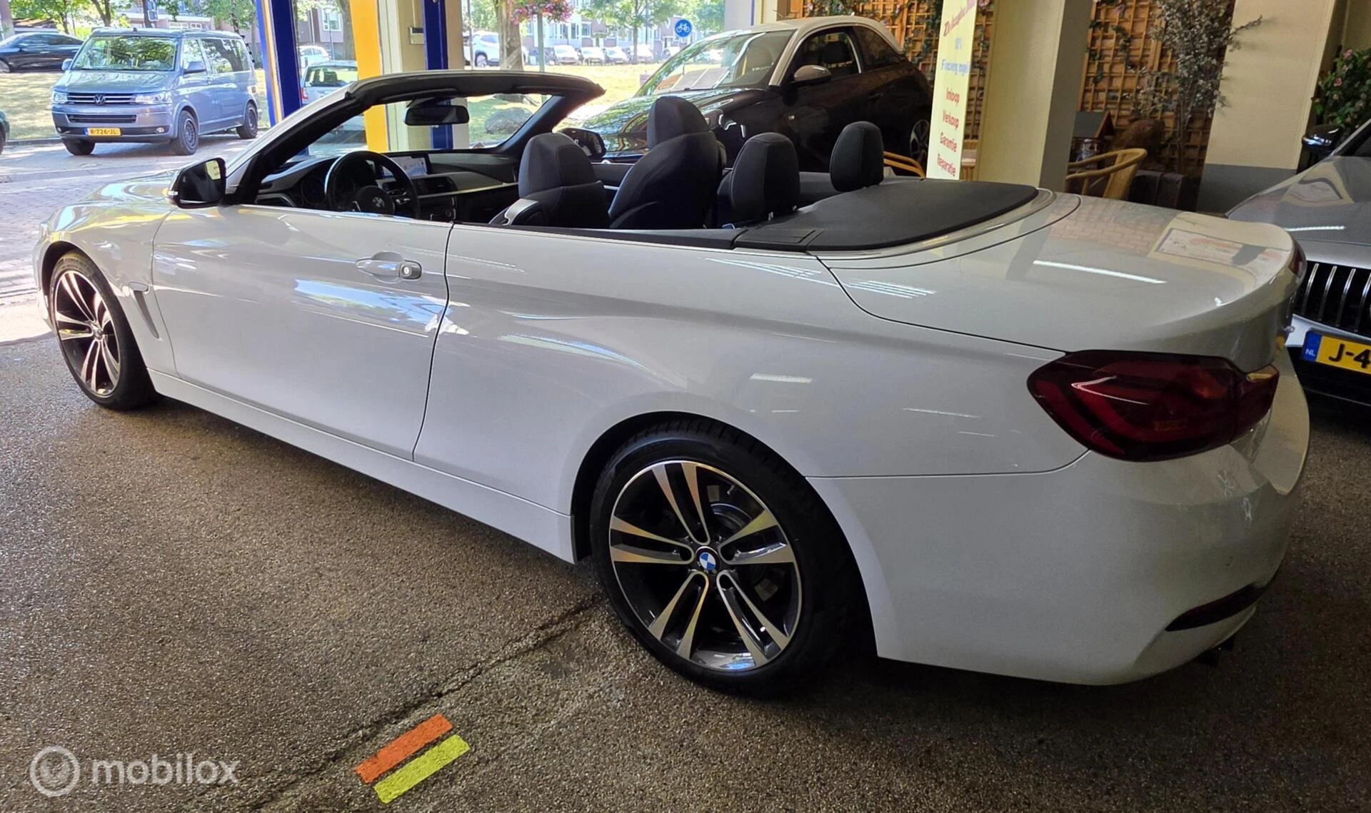 BMW 4 Serie 2020 - Cabrio 420i High Executive Edition afbeelding 8