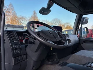 Renault 19 2014 - D D320 SLEEPERCAB 4x2 LAMBERET / THERMOKING (EURO 6 / RETARDER / AUTOMATIC GEARBOX / AIRCONDITIONING) obrazek 13