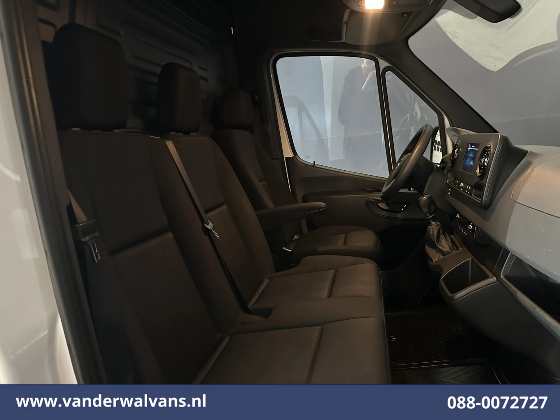Mercedes-Benz Sprinter 2022 - 317 CDI 170pk L4H2 Supermaxi Euro6 Airco | Camera | Apple Carplay | Android Auto immagine 6