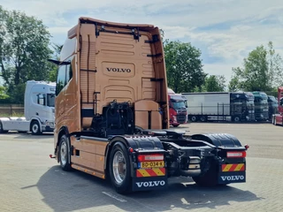 Volvo FH 2026 - 13.500 Aero Globetrotter XL 4x2 - New - Full spec - BUFFL interior - Retarder image 6