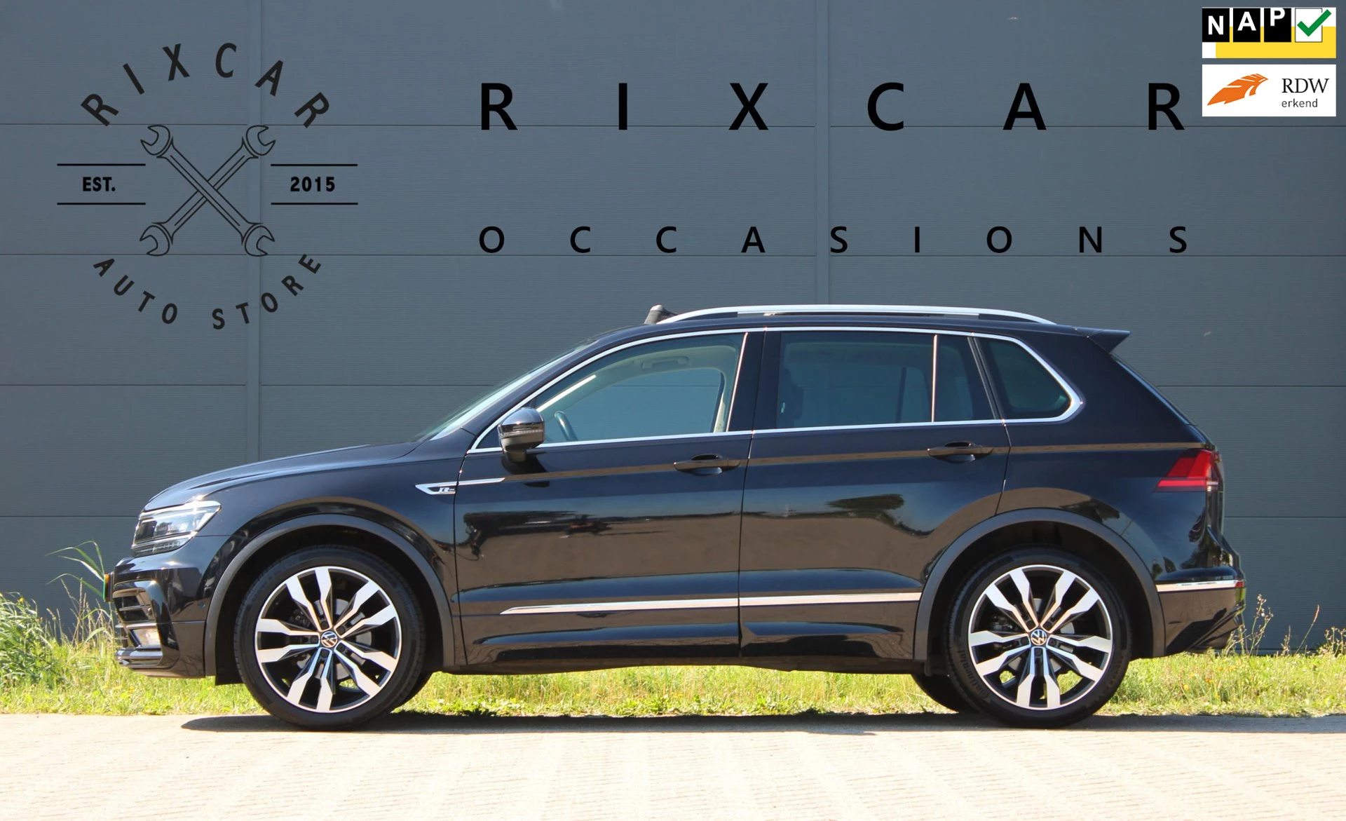 Volkswagen Tiguan 2018 - 1.4 TSI ACT Highline R-Line Automaat Panodak Trekhaak 1eEigenaar afbeelding 1